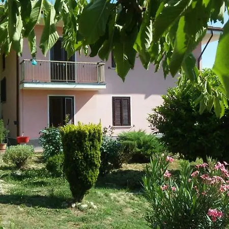 Apartment Rosa Castelnuovo (Asti)
